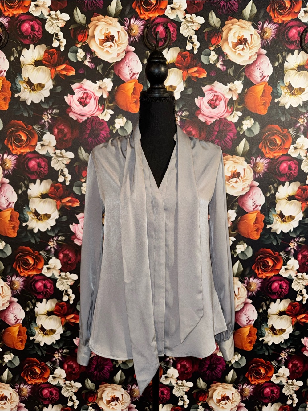 Express Gray Portofino Removable Tie-Neck Button-Down Blouse, Small